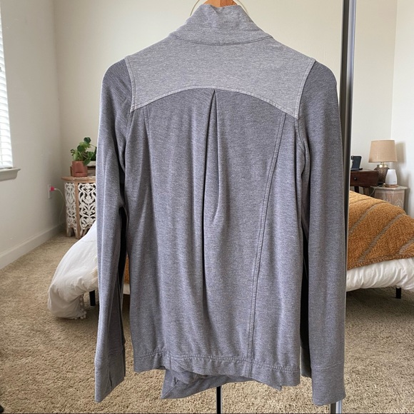 Lululemon Coast Wrap - Picture 6 of 6